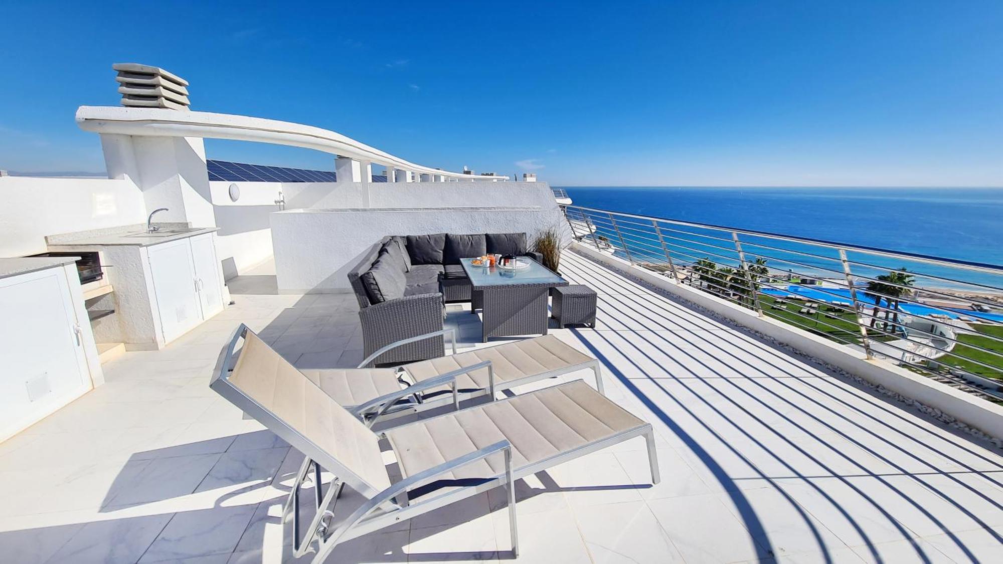 Infinity View Penthouses By Nras Arenales del Sol Rom bilde